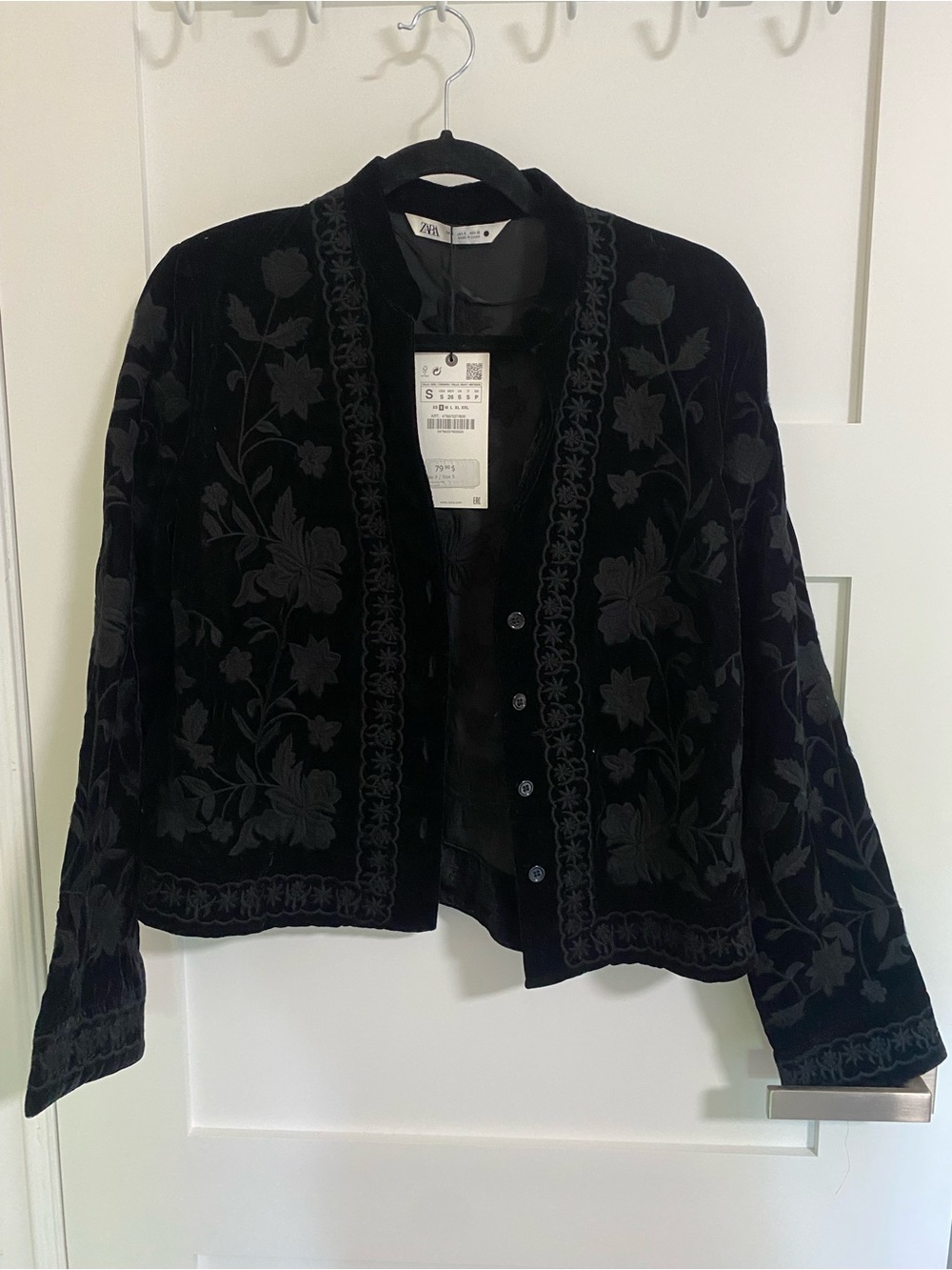 Zara Black Velvet Floral Embroidered Jacket